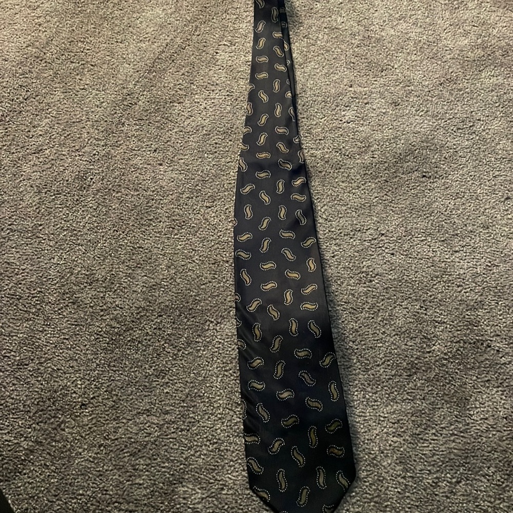 Giorgio Armani men’s silk tie